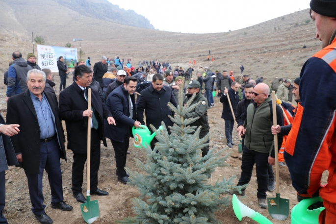 AĞAÇLANDIRMA GÜNÜNDE GELECEĞE VE İNSANLIĞA NEFES OLDULAR